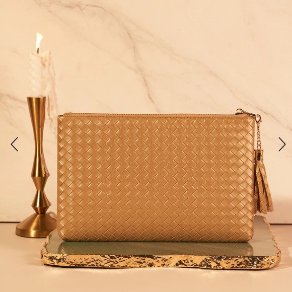 Virginia Wolf • Mimi Woven Pouch • Gold Clutch with Tassel • New With Tags - Picture 3 of 10
